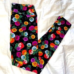 LuLaRoe Alice in Wonderland/Disney Leggings